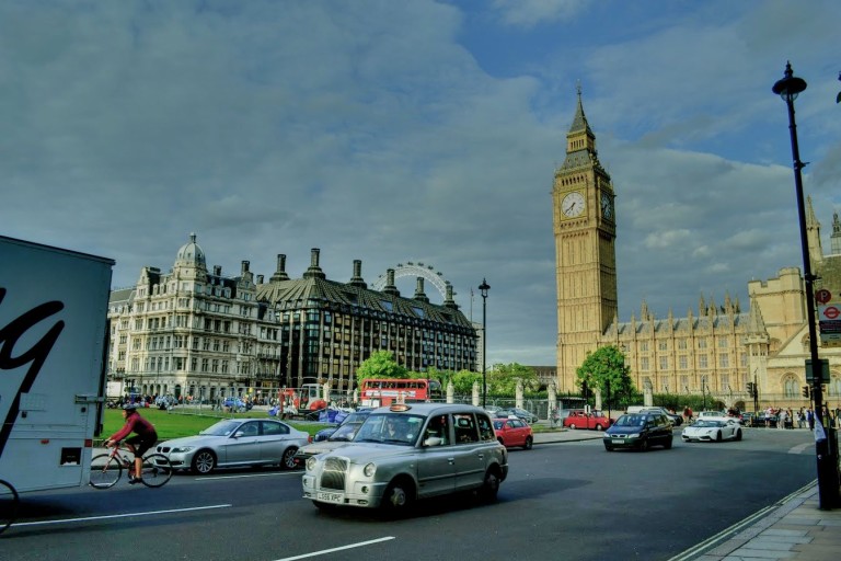 life-in-the-city-london-uk